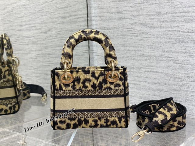 Dior專櫃2022新款迷你Lady女包 迪奧三格最新尺寸豹紋刺繡系列Lady手袋 fkd1648